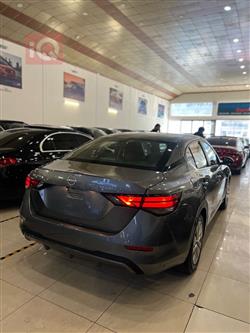 نيسان سنترا